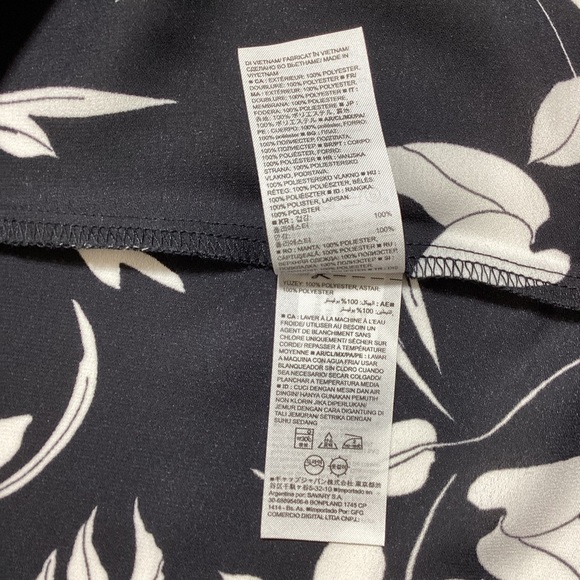 Banana Republic Black and White Handkerchief-Hem Dress - Picture 8 of 12